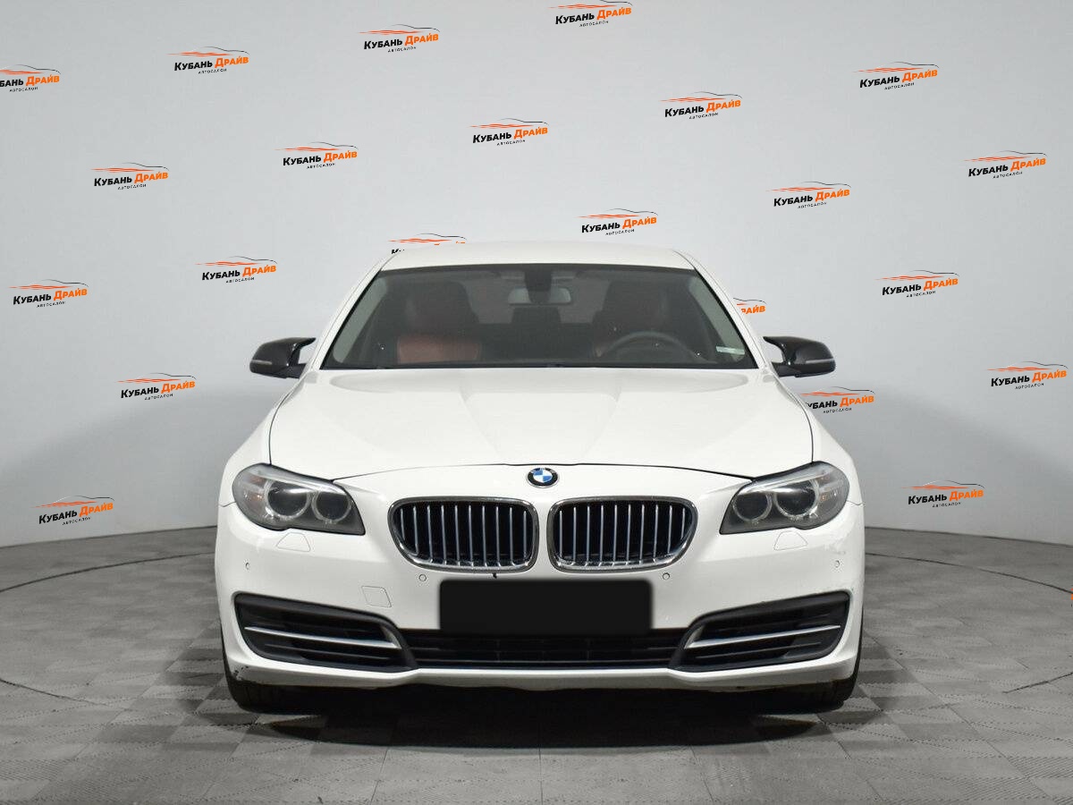 BMW 5 серии 2013 года с пробегом. Фото: #1