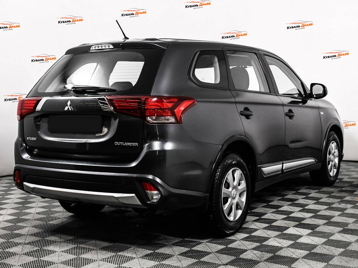 Mitsubishi Outlander 2015 года с пробегом. Фото: #4