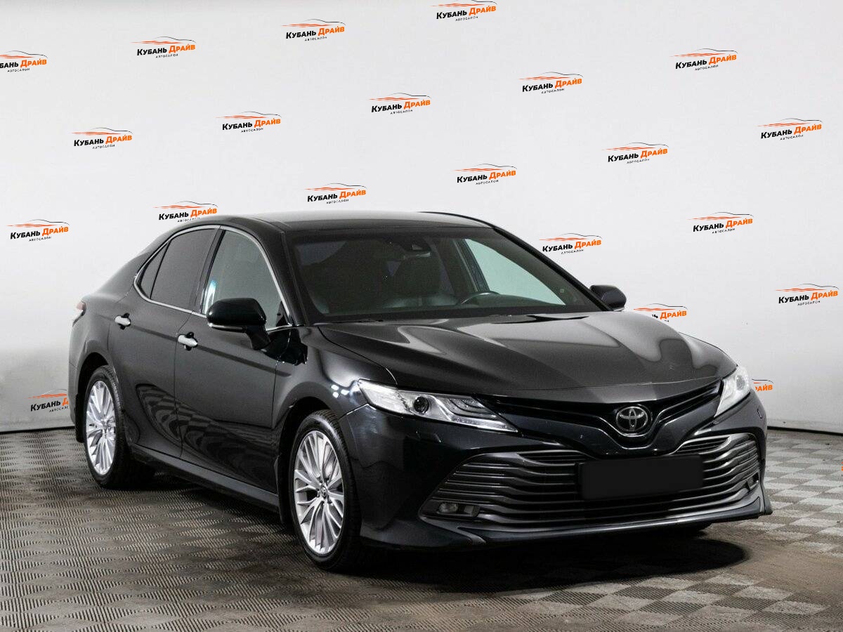 Toyota Camry 2020 года с пробегом. Фото: #2