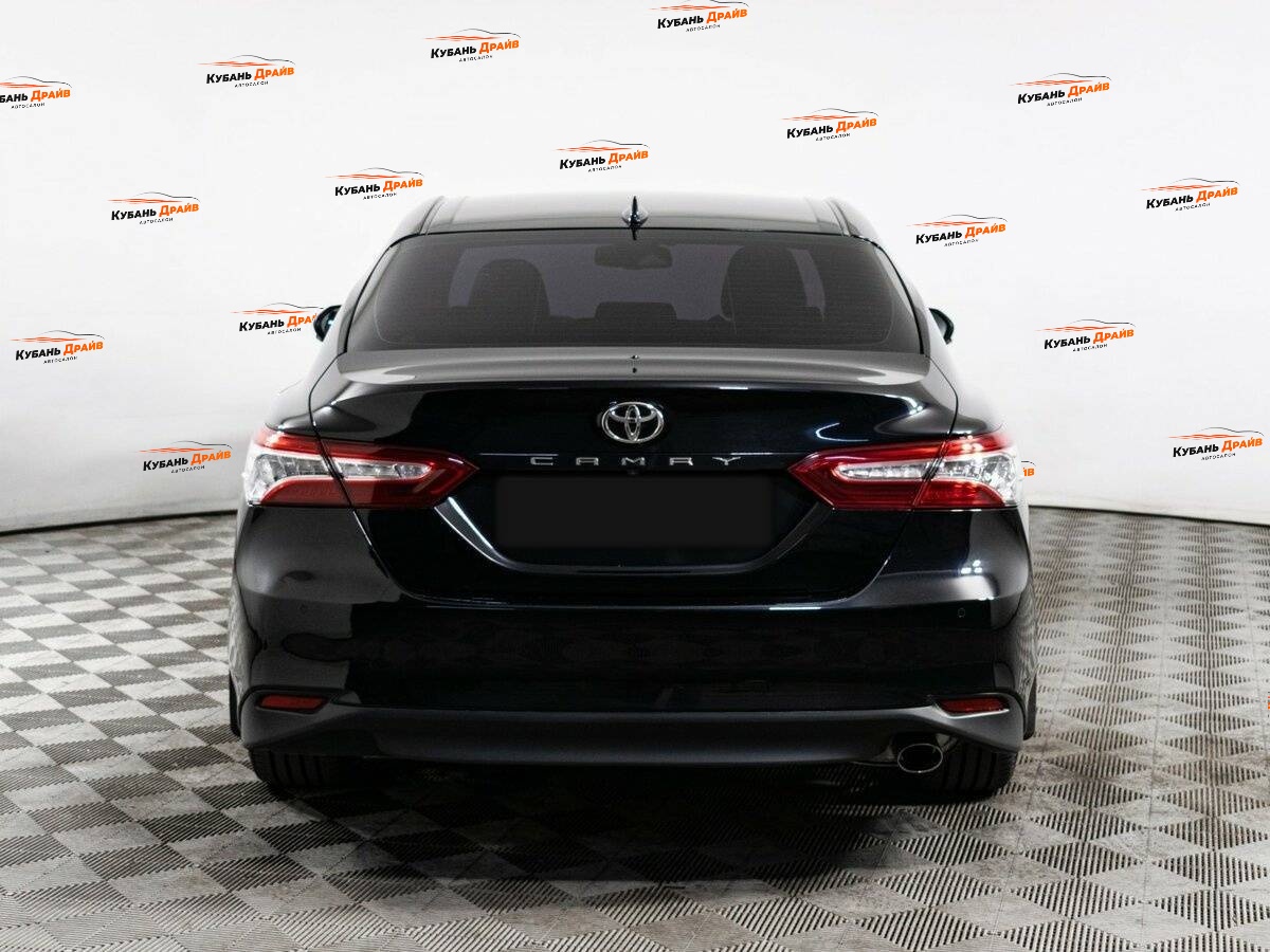 Toyota Camry 2020 года с пробегом. Фото: #5