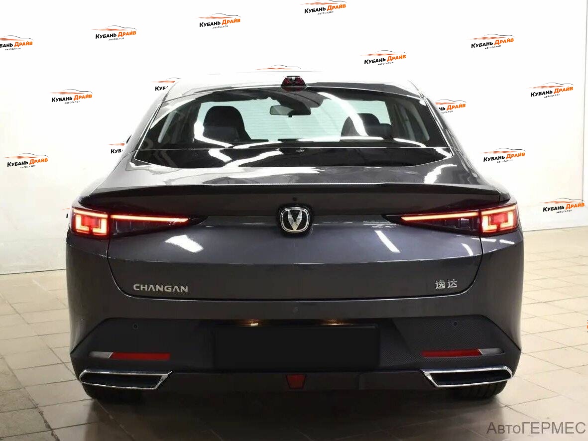 Changan Lamore 2023 года с пробегом. Фото: #2