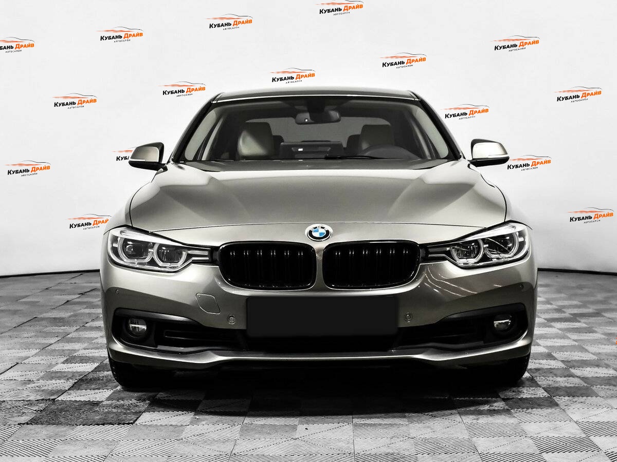 BMW 3 серии 2015 года с пробегом. Фото: #1