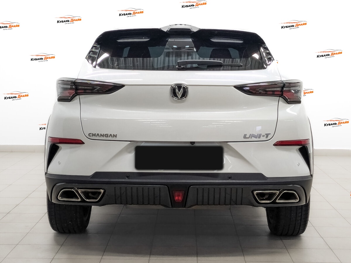 Changan UNI-T 2024 года с пробегом. Фото: #5