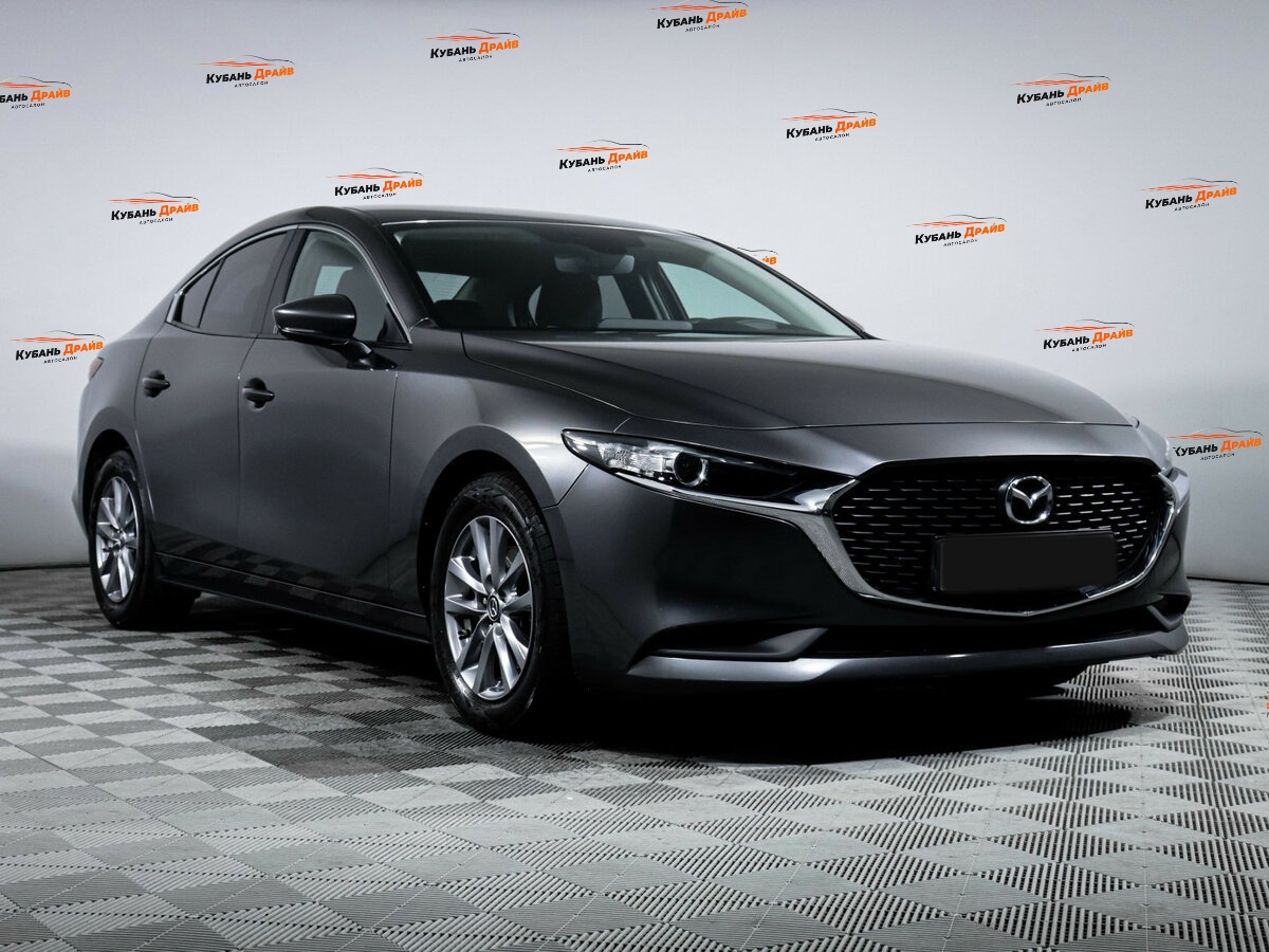 Mazda 3 2019 года с пробегом. Фото: #2
