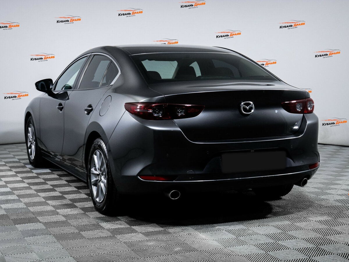 Mazda 3 2019 года с пробегом. Фото: #5