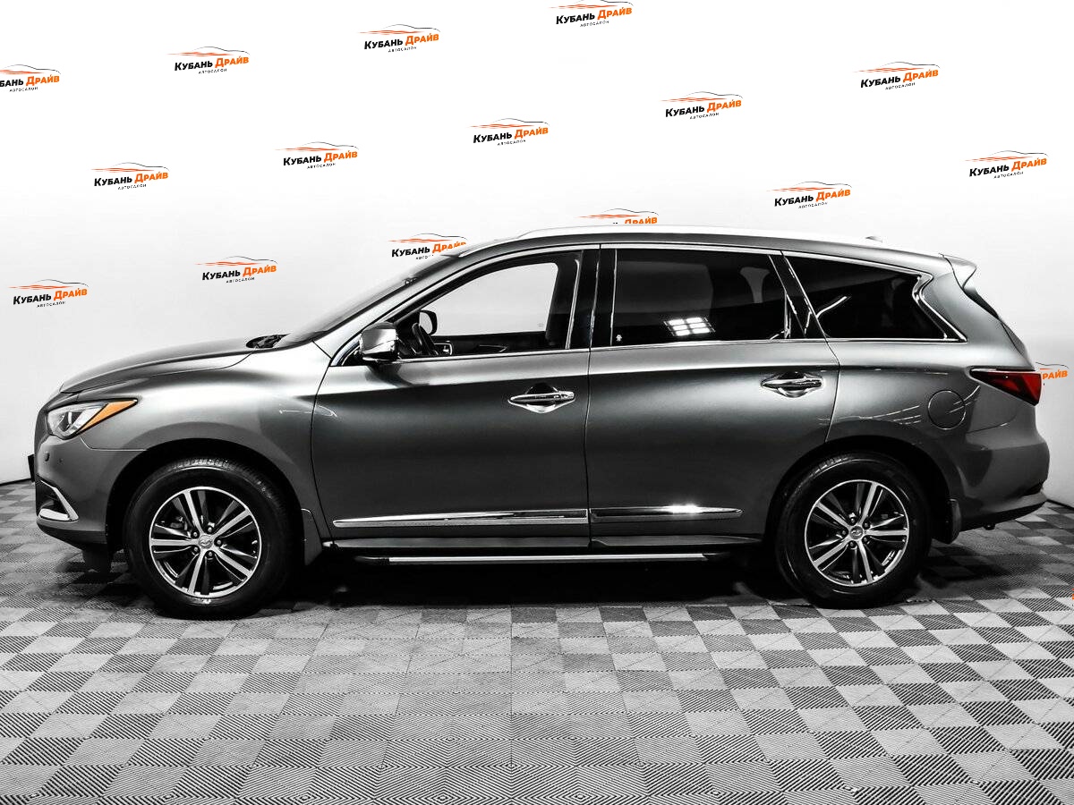 Infiniti QX60 2018 года с пробегом. Фото: #7