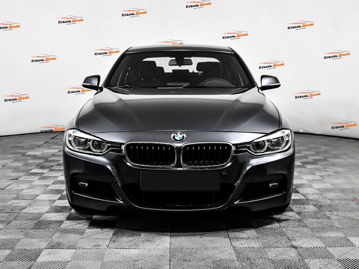 BMW 3 серии 2017 года с пробегом. Фото: #1