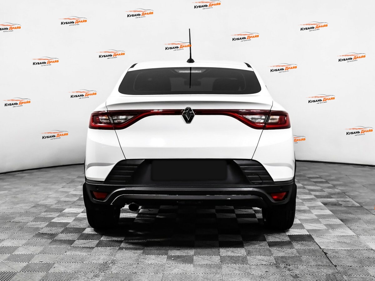 Renault Arkana 2021 года с пробегом. Фото: #4