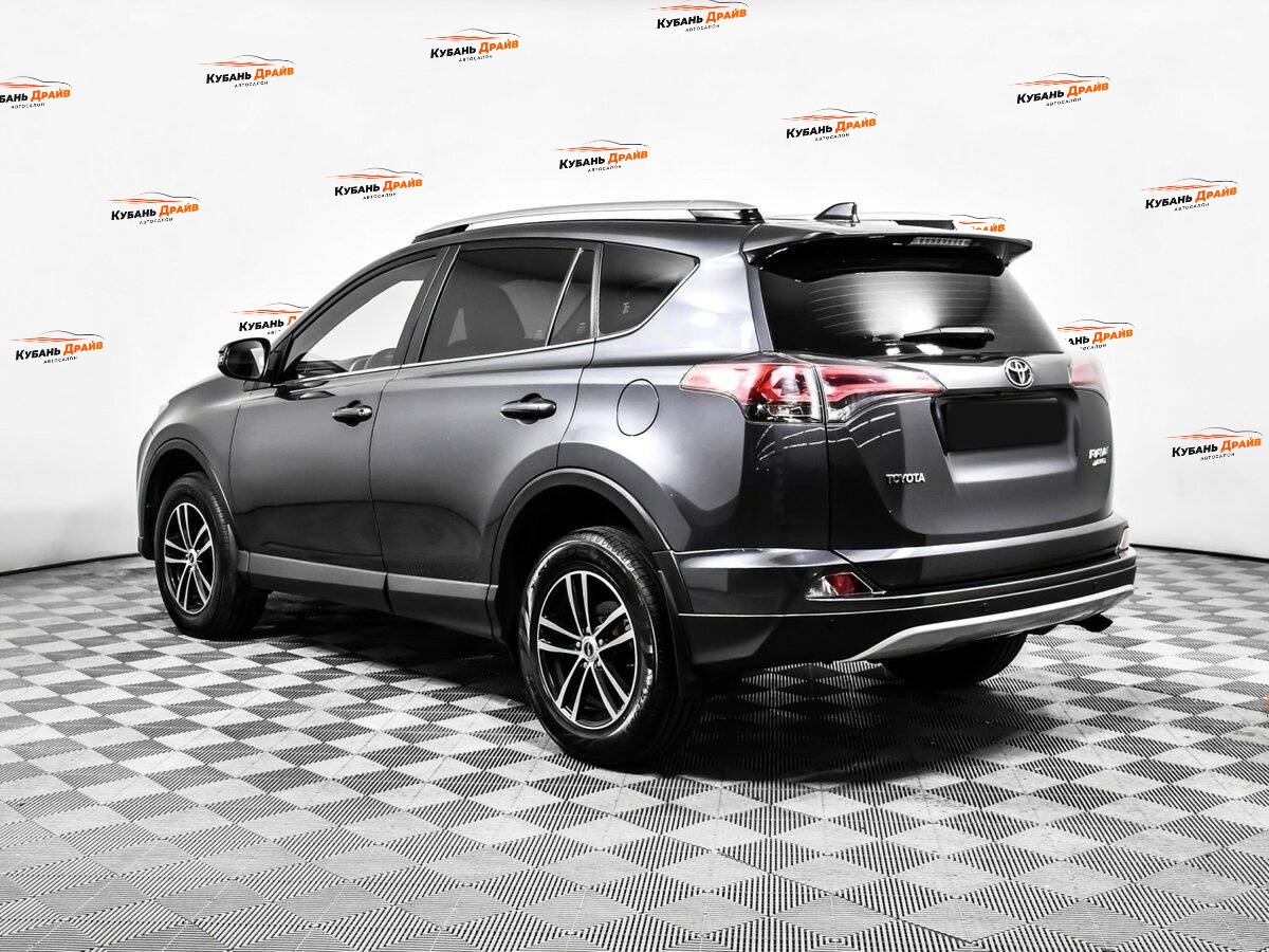 Toyota RAV4 2016 года с пробегом. Фото: #5