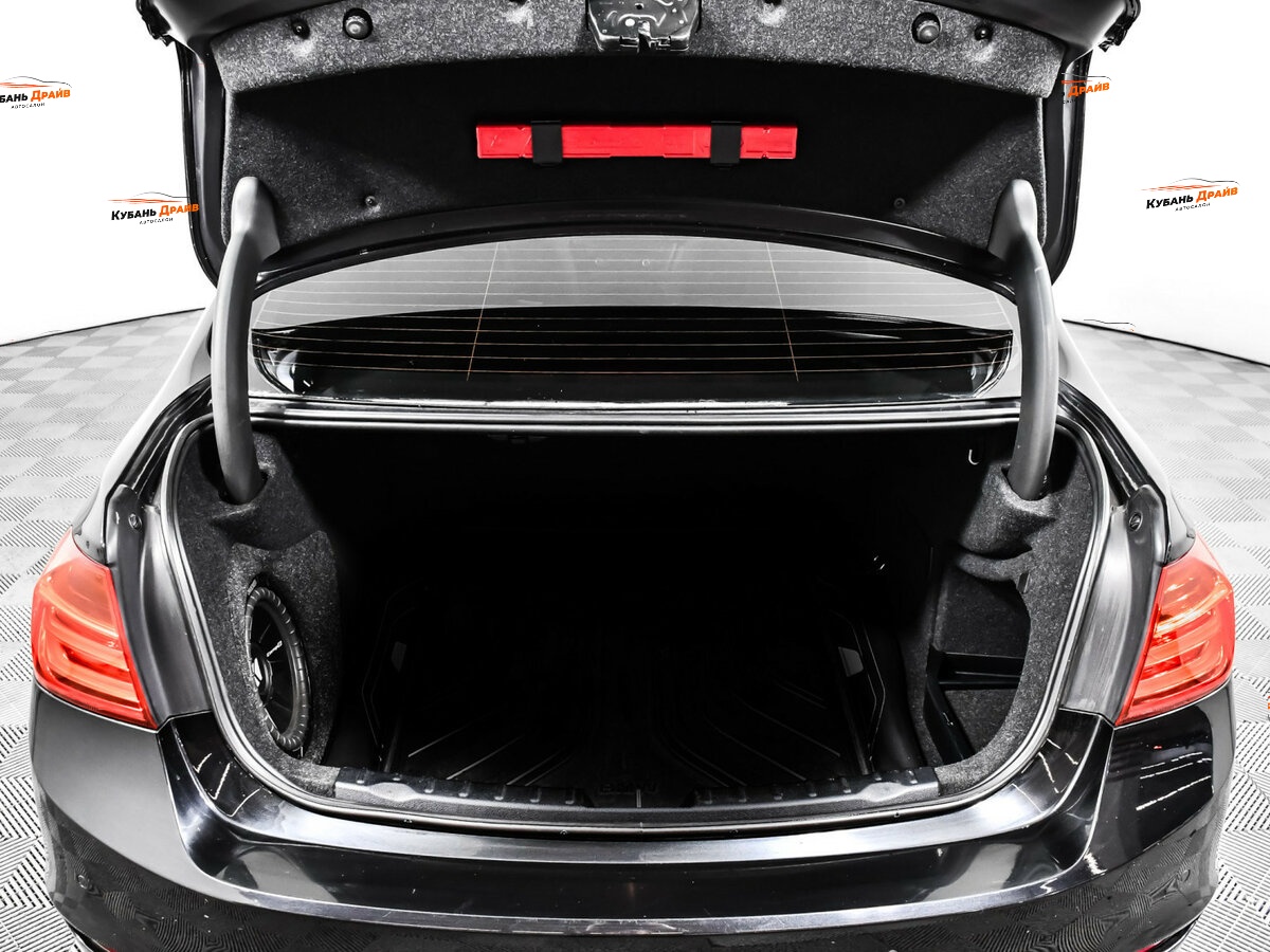 BMW 3 серии 2013 года с пробегом. Фото: #11