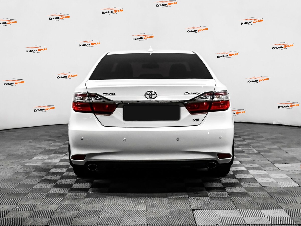 Toyota Camry 2016 года с пробегом. Фото: #4