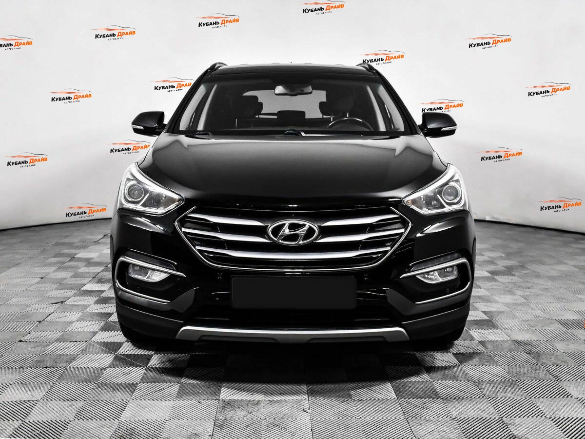 Hyundai Santa Fe 2017 года с пробегом. Фото: #1