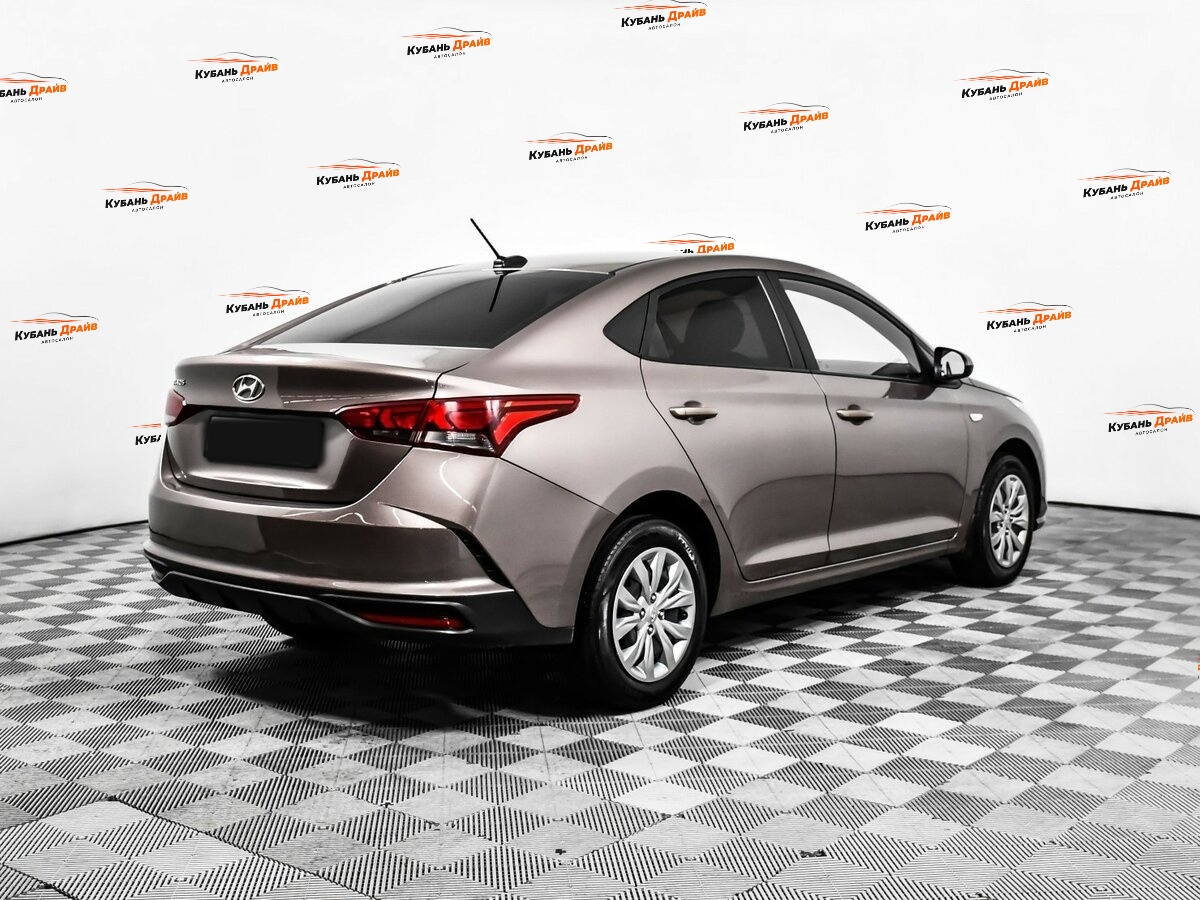 Hyundai Solaris 2020 года с пробегом. Фото: #3