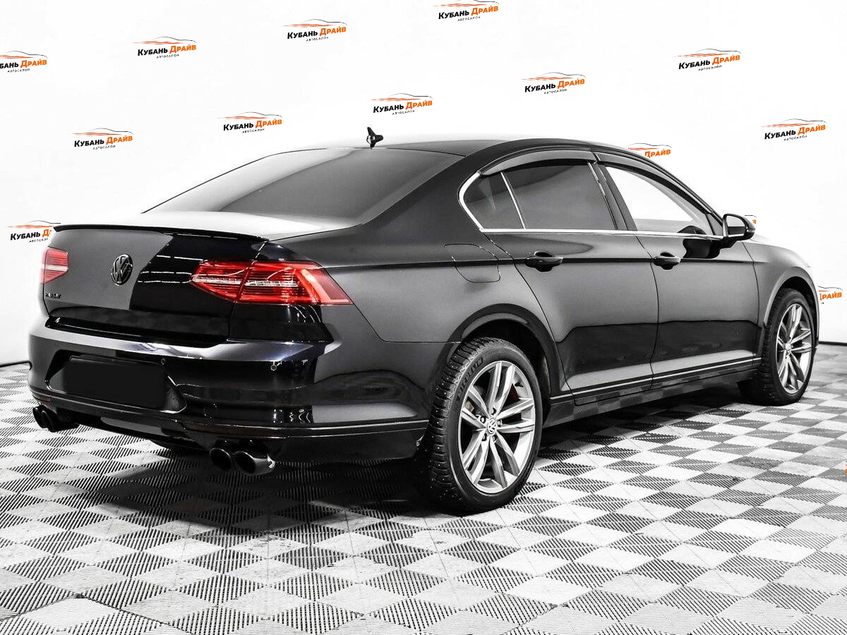 Volkswagen Passat 2018 года с пробегом. Фото: #3