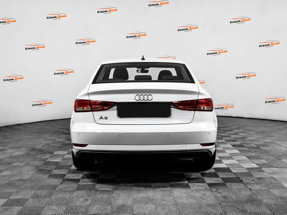 Audi A3 2019 года с пробегом. Фото: #5