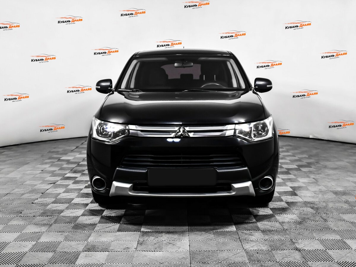 Mitsubishi Outlander 2014 года с пробегом. Фото: #1