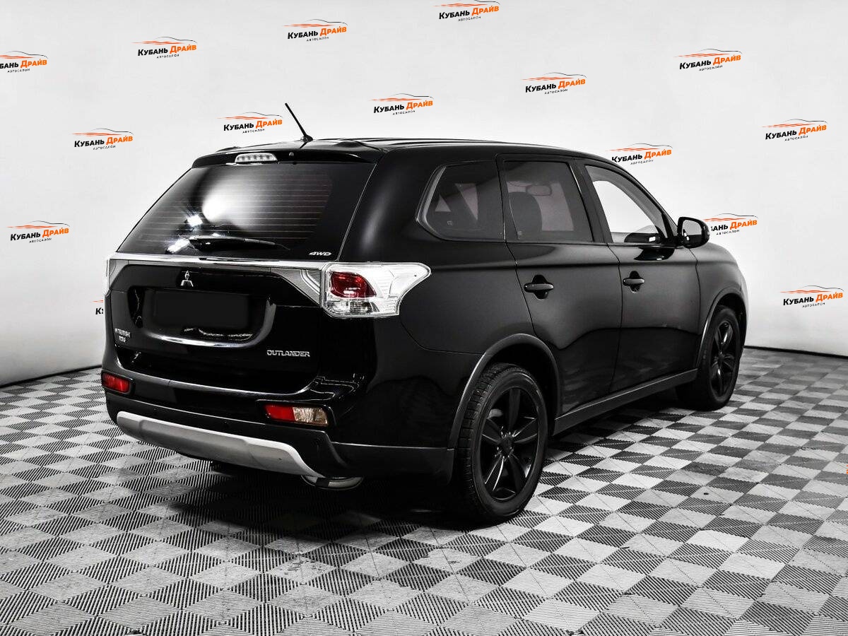 Mitsubishi Outlander 2014 года с пробегом. Фото: #3