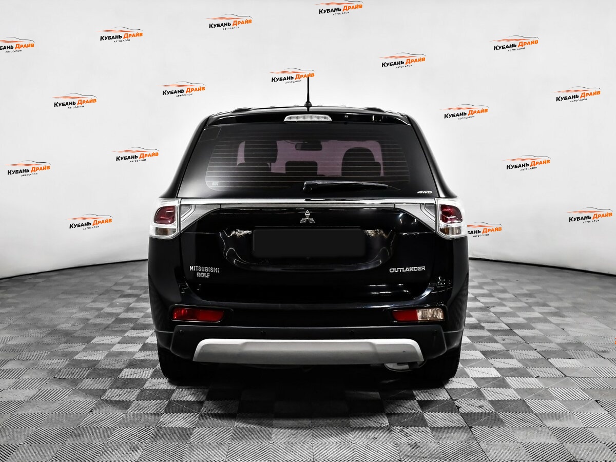 Mitsubishi Outlander 2014 года с пробегом. Фото: #4