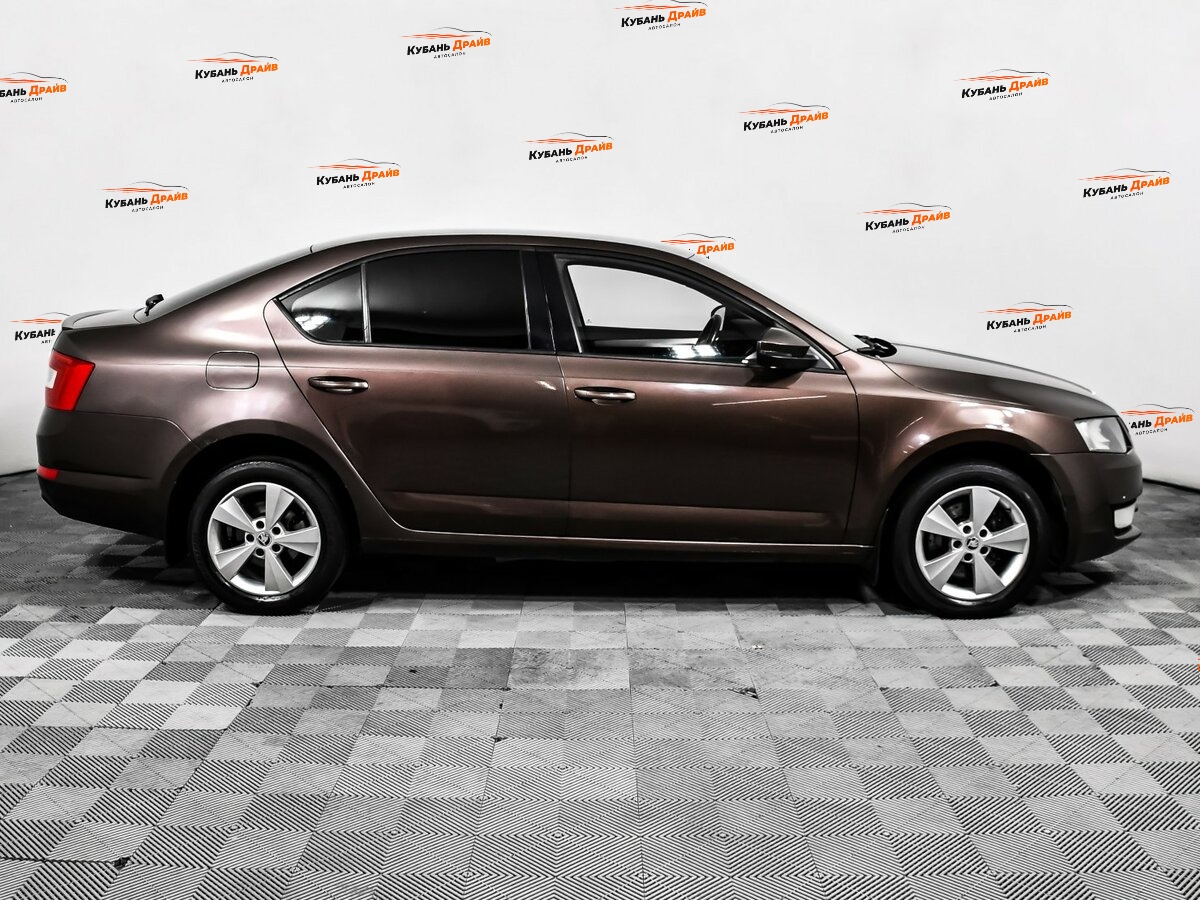 Skoda Octavia 2014 года с пробегом. Фото: #3