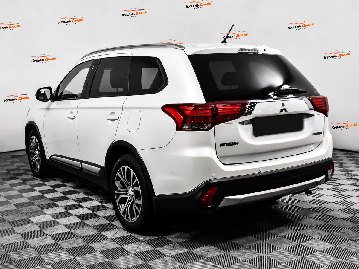 Mitsubishi Outlander 2016 года с пробегом. Фото: #6