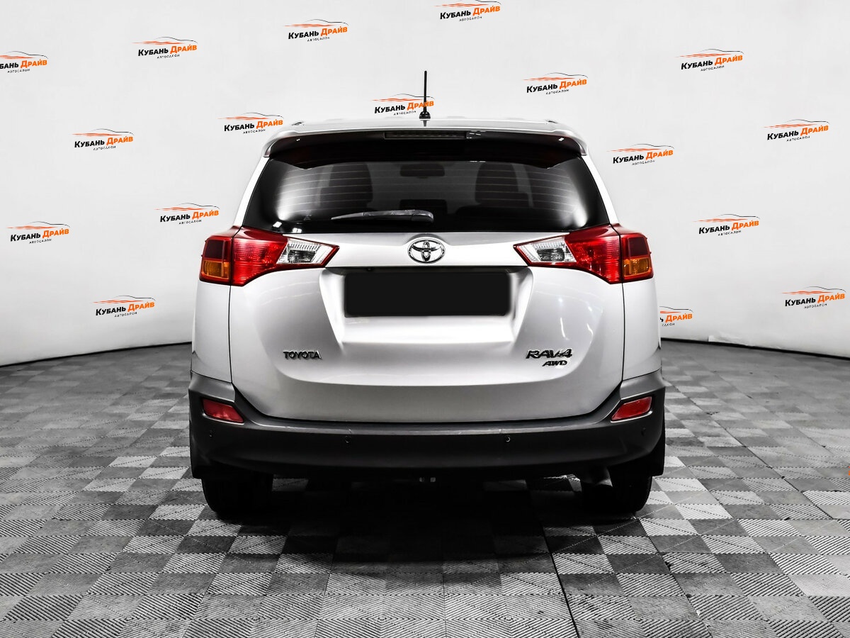 Toyota RAV4 2013 года с пробегом. Фото: #5