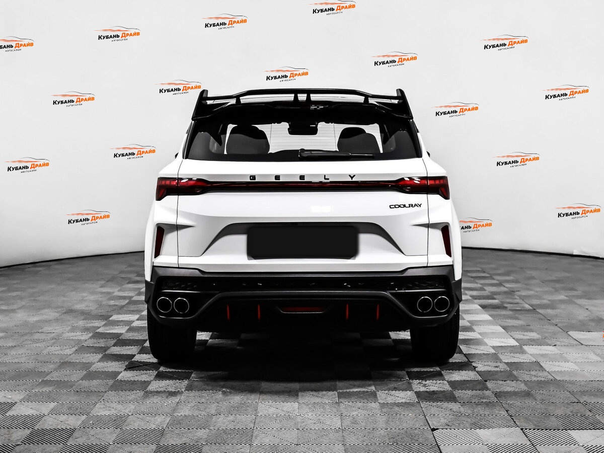 Geely Coolray 2024 года с пробегом. Фото: #5