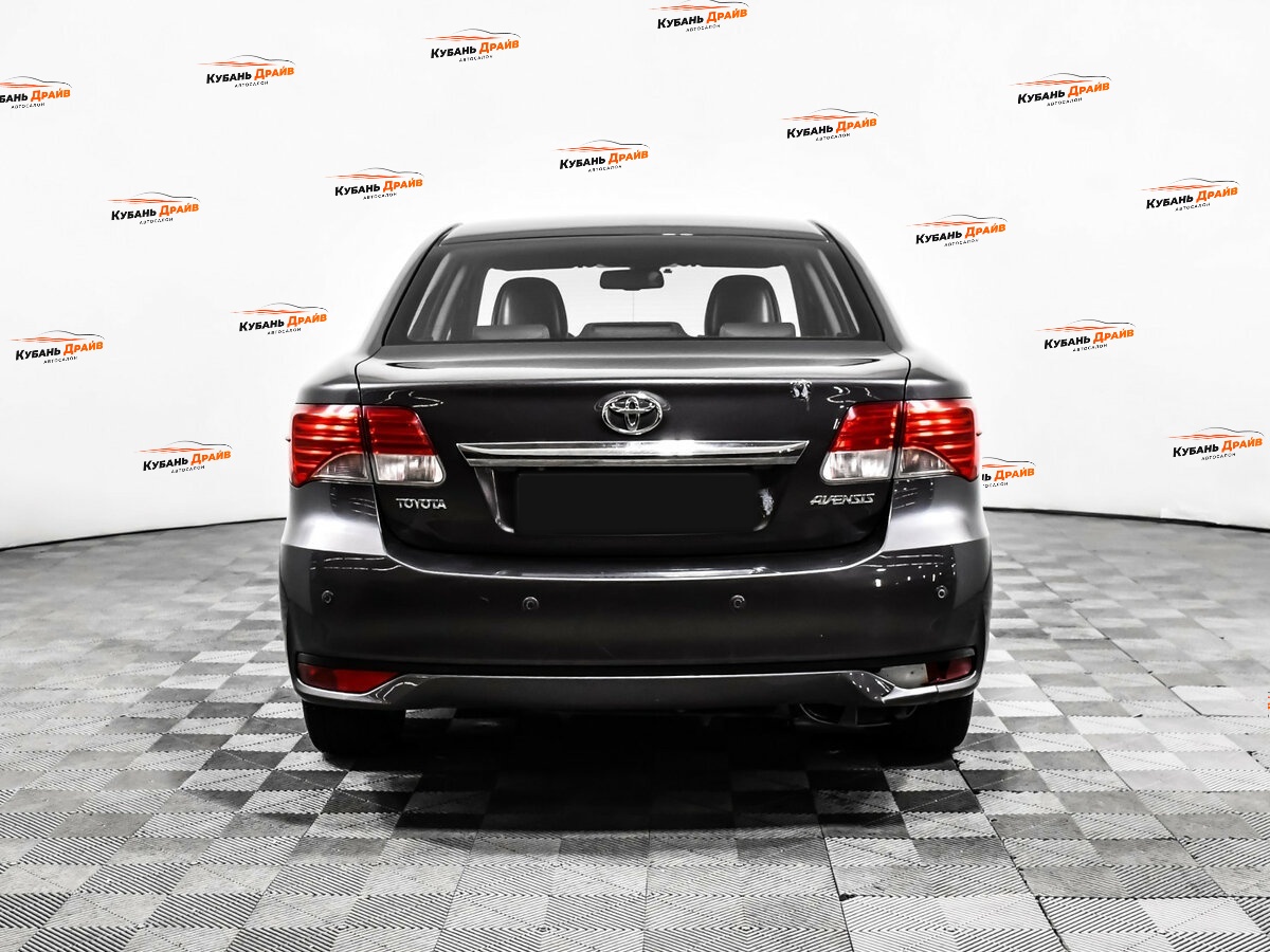 Toyota Avensis 2012 года с пробегом. Фото: #4