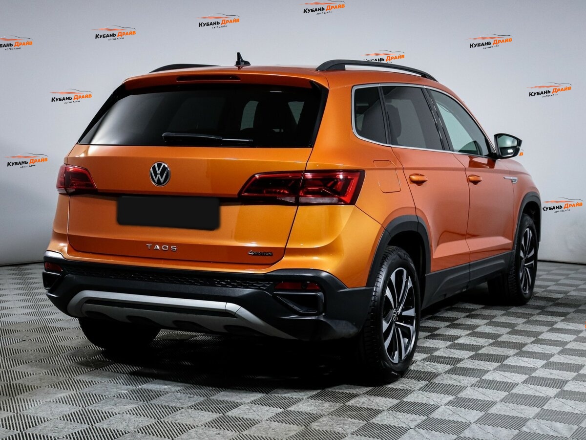 Volkswagen Taos 2021 года с пробегом. Фото: #3