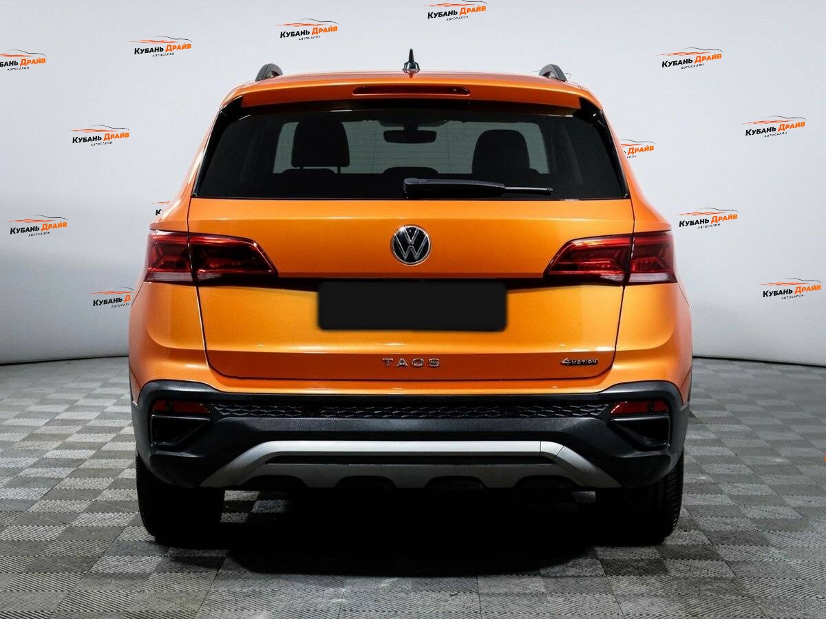 Volkswagen Taos 2021 года с пробегом. Фото: #4