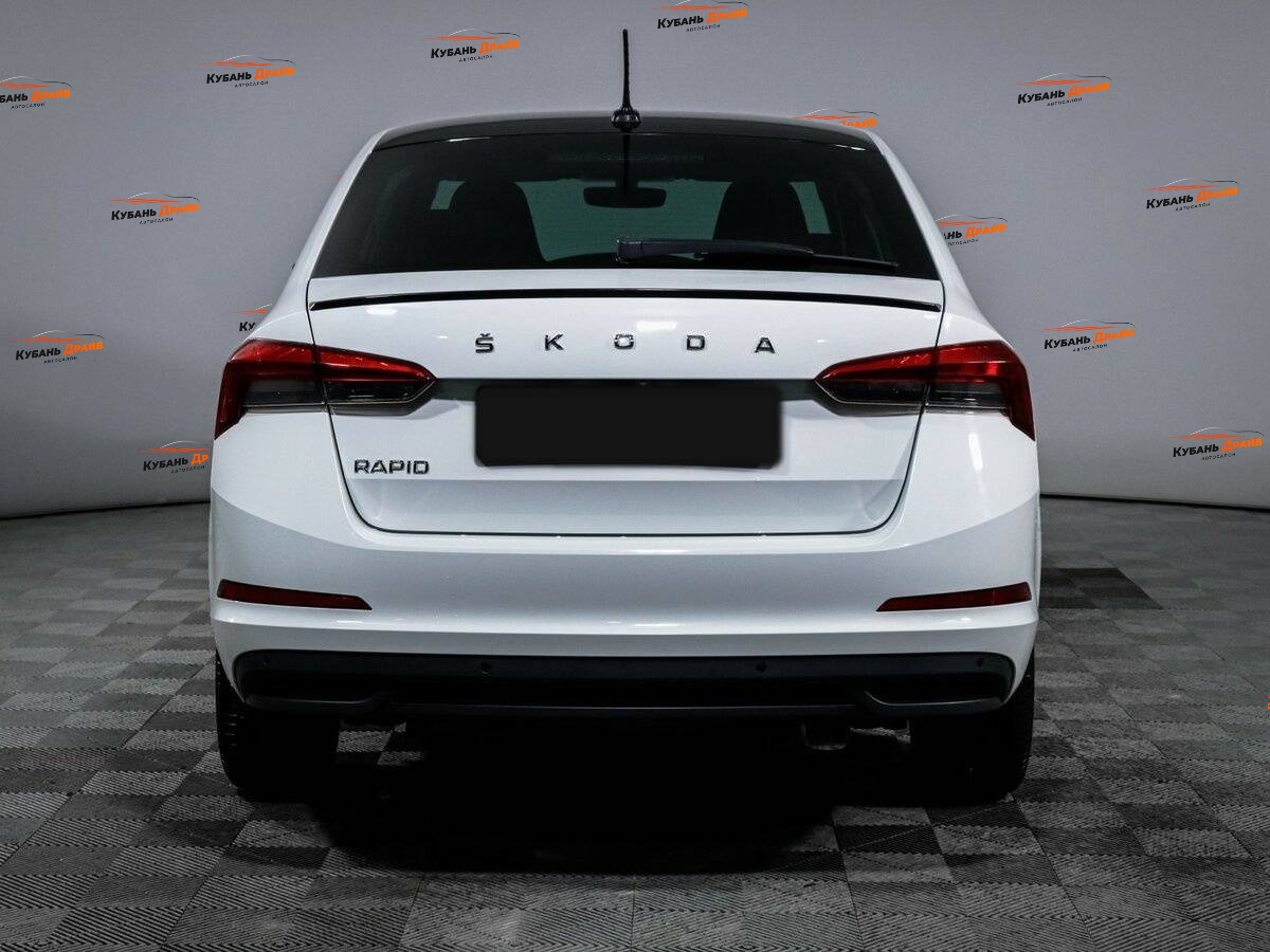Skoda Rapid 2021 года с пробегом. Фото: #4