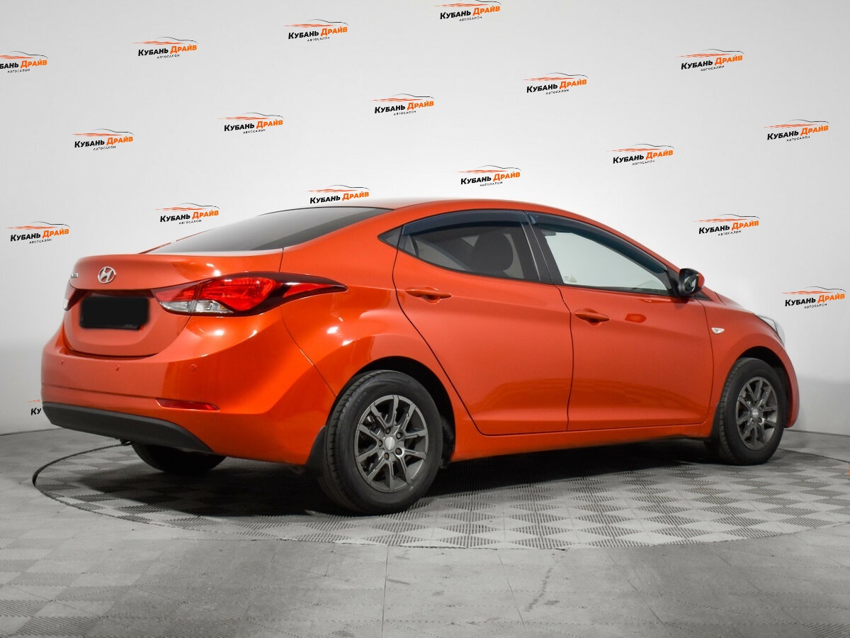 Hyundai Elantra 2015 года с пробегом. Фото: #4
