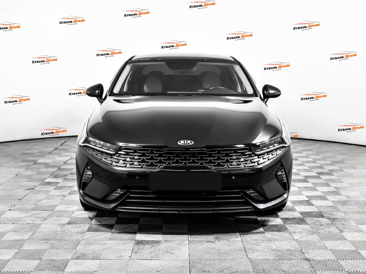Kia K5 2021 года с пробегом. Фото: #1