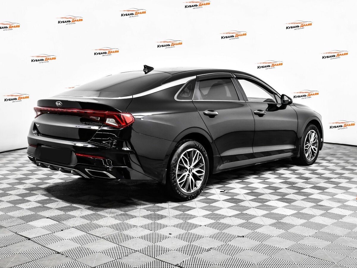Kia K5 2021 года с пробегом. Фото: #3