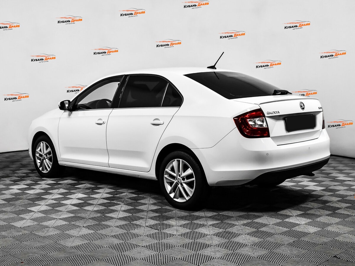 Skoda Rapid 2018 года с пробегом. Фото: #5