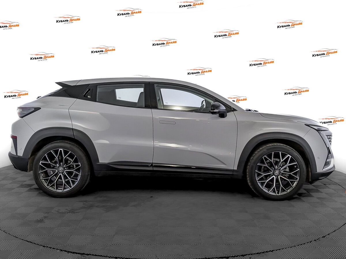 Changan UNI-T 2024 года с пробегом. Фото: #3