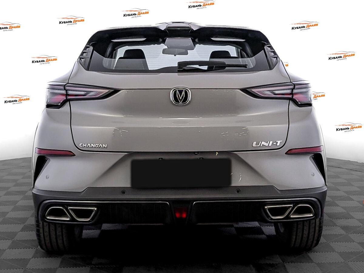 Changan UNI-T 2024 года с пробегом. Фото: #5
