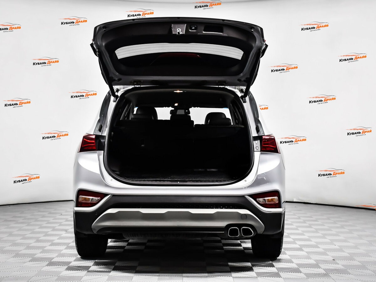 Hyundai Santa Fe 2018 года с пробегом. Фото: #15