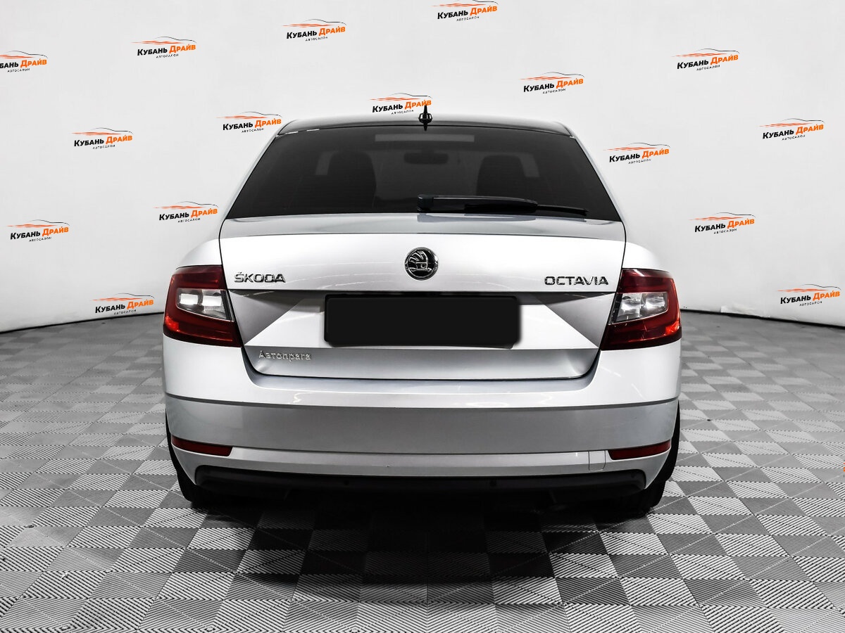Skoda Octavia 2020 года с пробегом. Фото: #5