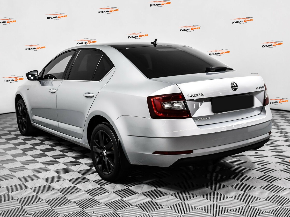 Skoda Octavia 2020 года с пробегом. Фото: #6