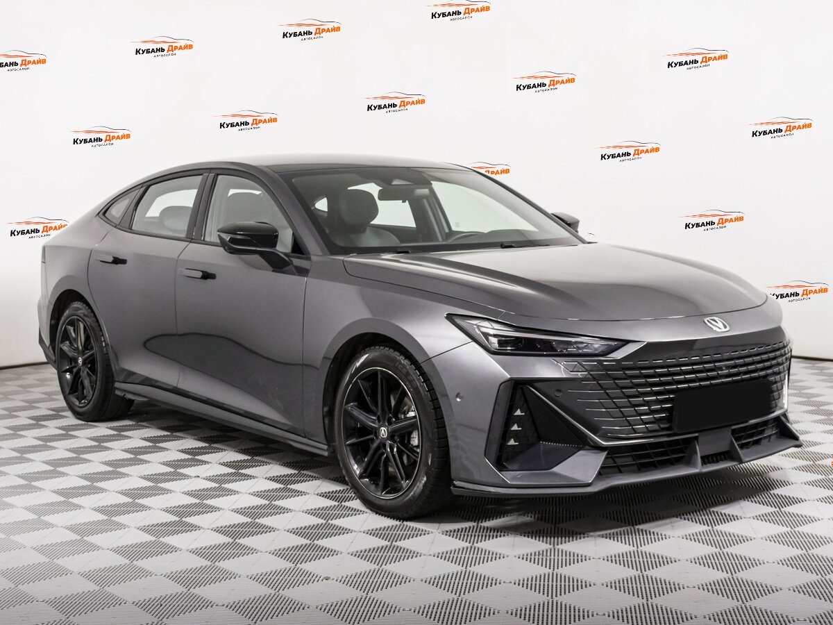 Changan UNI-V 2023 года с пробегом. Фото: #2