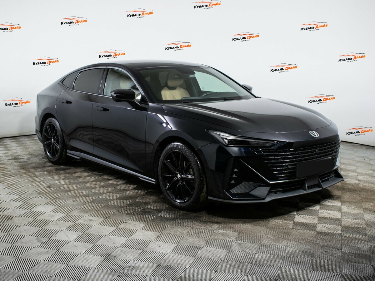 Changan UNI-V 2022 года с пробегом. Фото: #2