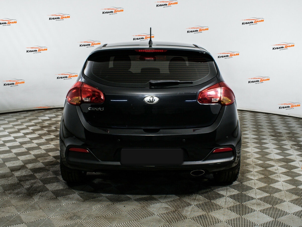 Kia Ceed 2014 года с пробегом. Фото: #4