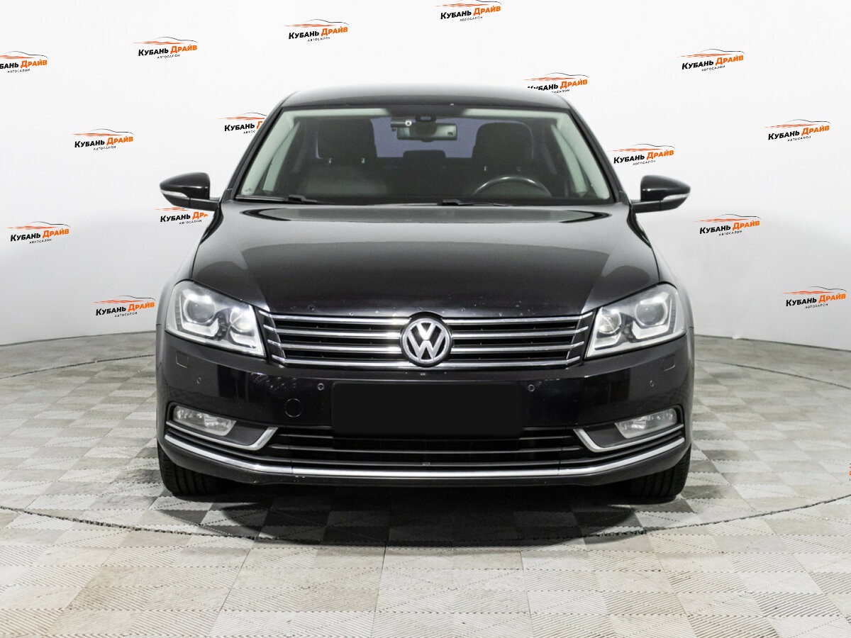 Volkswagen Passat 2012 года с пробегом. Фото: #1