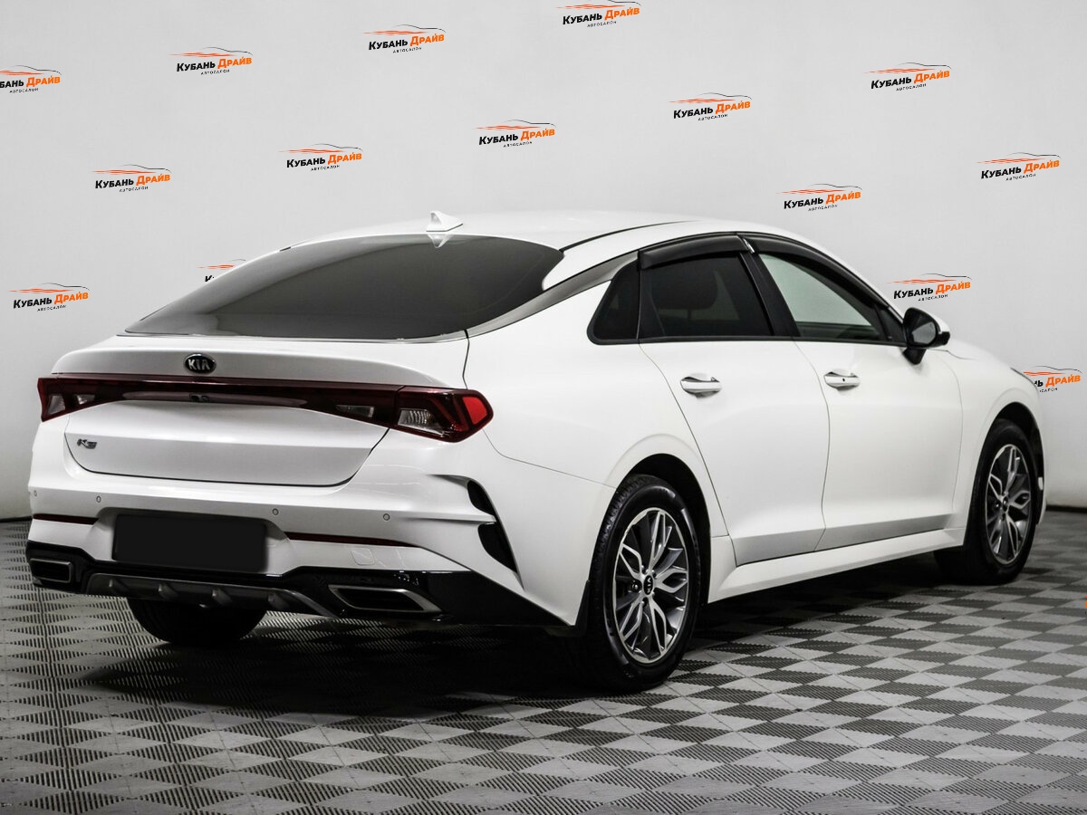 Kia K5 2021 года с пробегом. Фото: #3