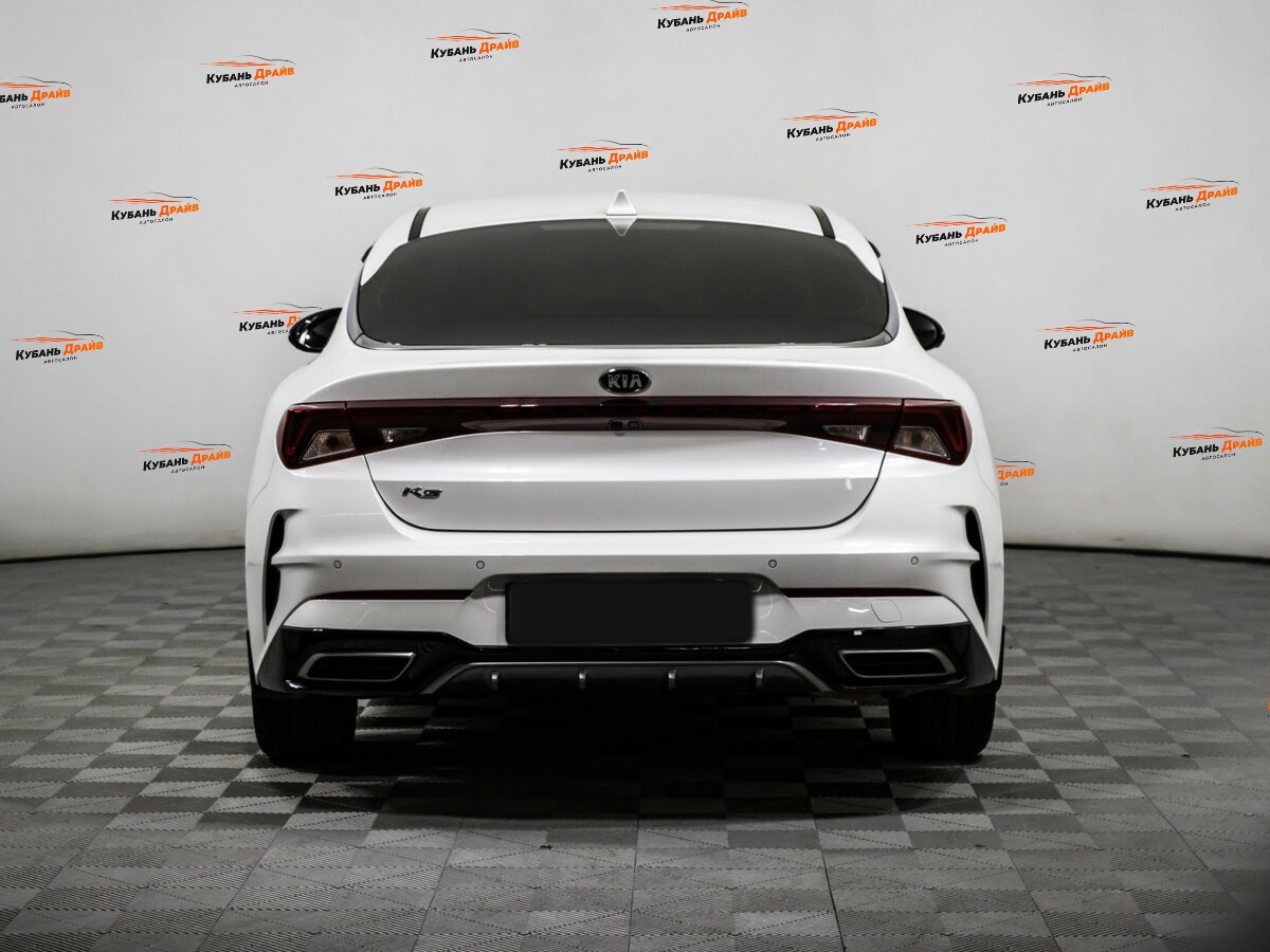 Kia K5 2021 года с пробегом. Фото: #4