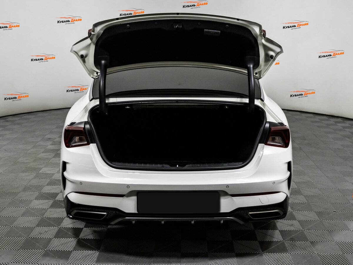 Kia K5 2021 года с пробегом. Фото: #10