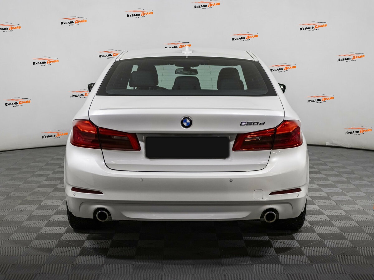 BMW 5 серии 2017 года с пробегом. Фото: #5