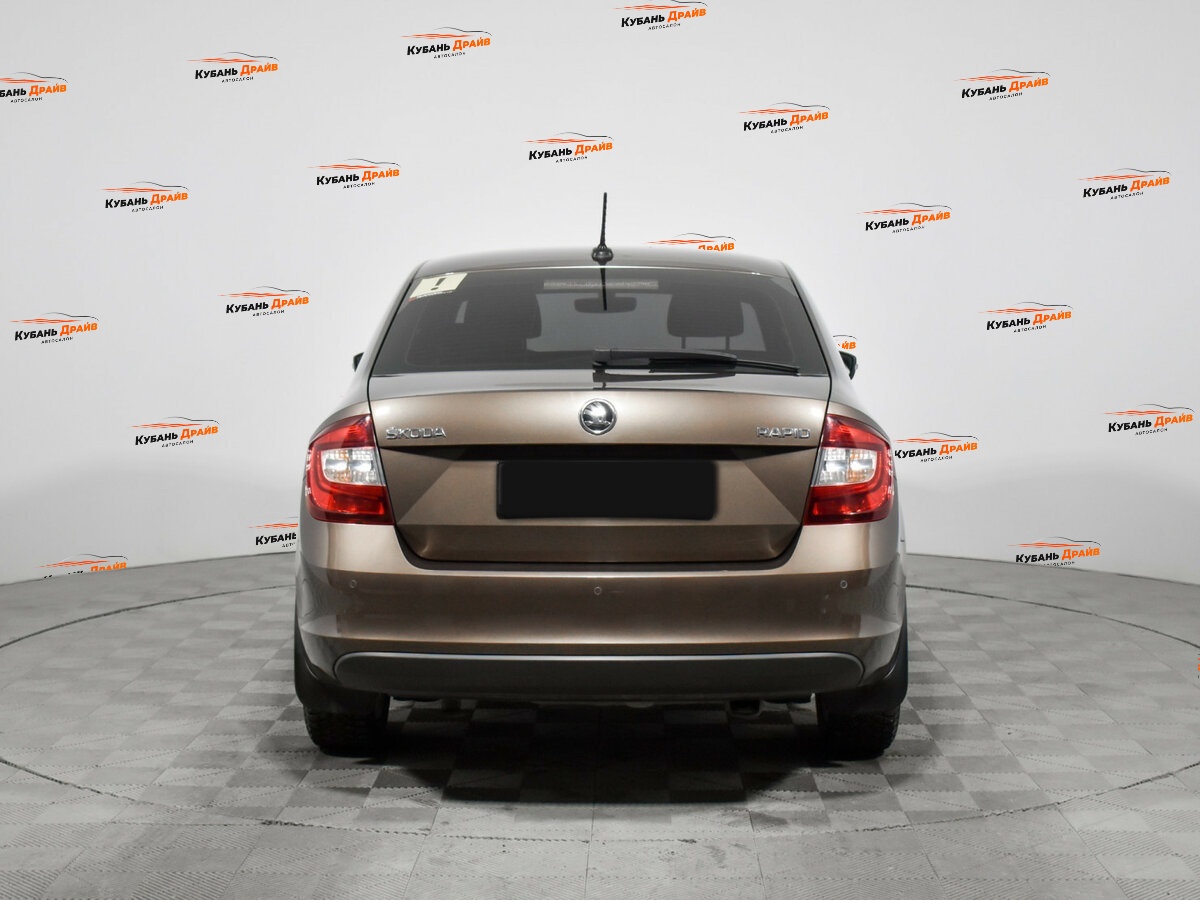 Skoda Rapid 2018 года с пробегом. Фото: #5