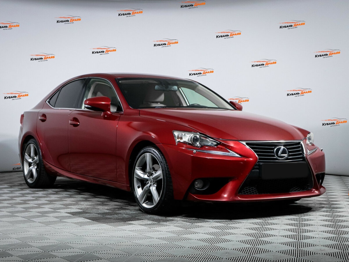 Lexus IS 2013 года с пробегом. Фото: #2
