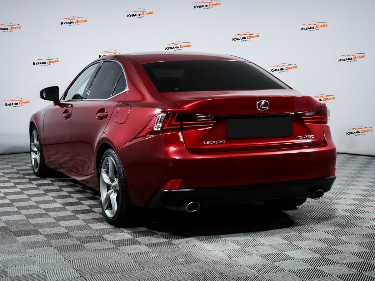 Lexus IS 2013 года с пробегом. Фото: #5